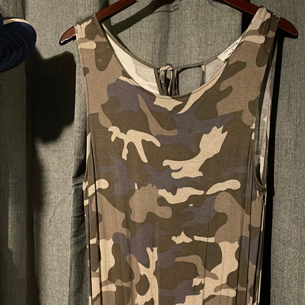 Zenana camo pants romper size large.